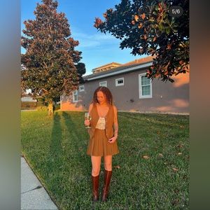 RIHOAS two piece brown vest and pleated skirt set